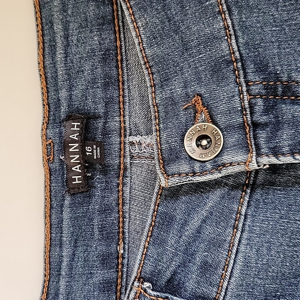 Denim shorts, size 16